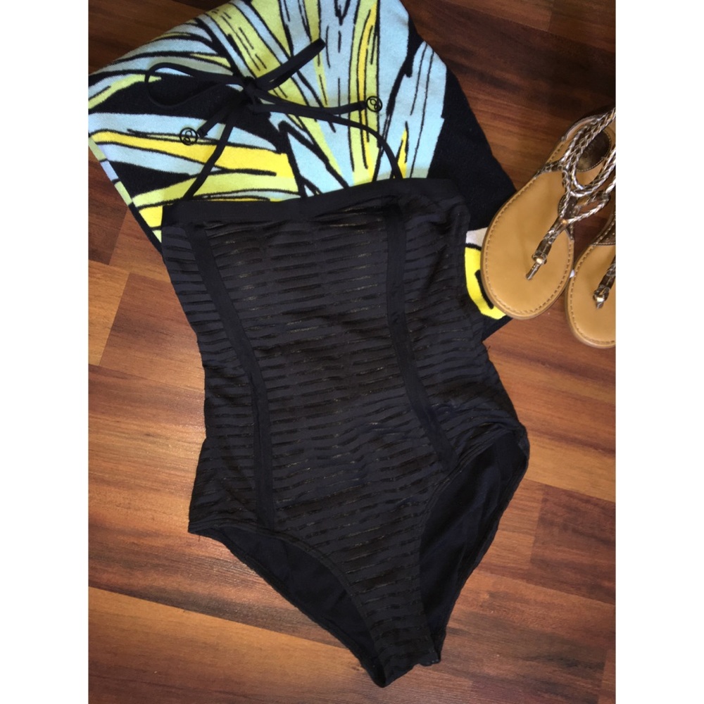 BondEye one piece